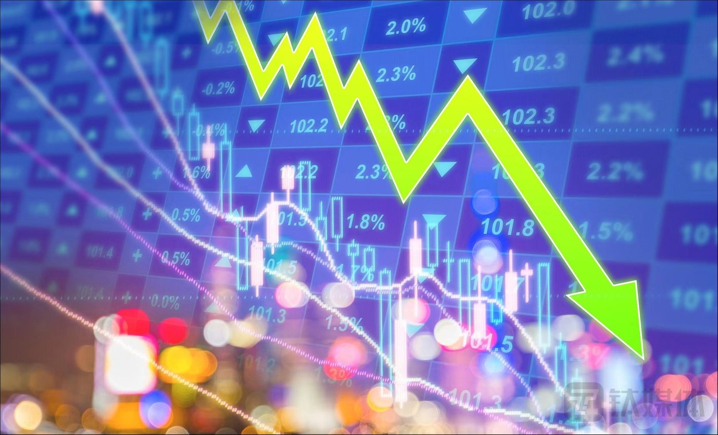 千红制药股价跌3.75%，上半年净利下降超4成 | 看财报